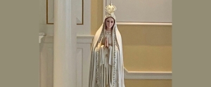 Pilgrim Virgin Statue
